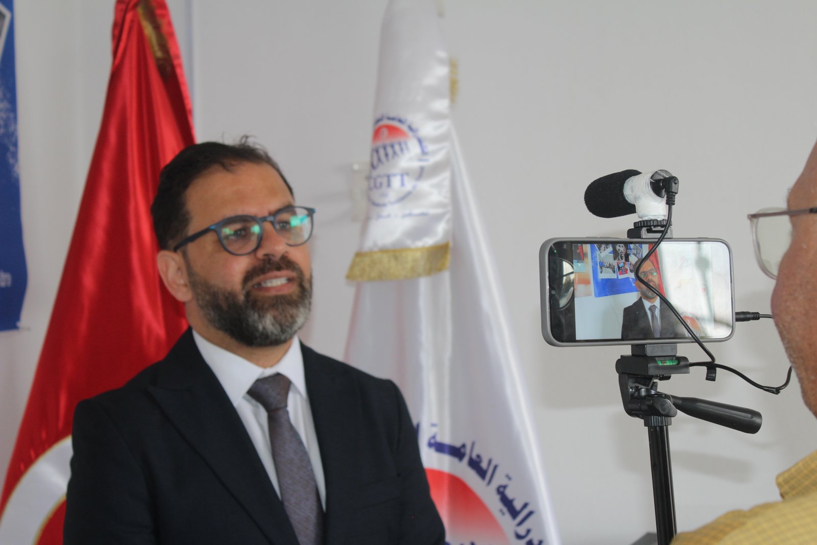 محمد علي قيزة خلال لقاء عيد الشغل
